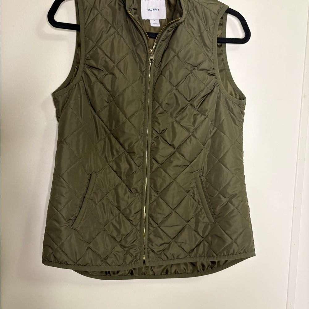 Old Navy Olive Quilted Vest